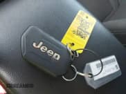 ✅ 2023 Jeep Gladiator Sport S • VIN: 1C6HJTAGXPL539965 • Лот: 42552742. Опубликован ранее на IAAI с пробегом 57 918 миль. Бесплатный доступ к архиву аукционных продаж из США и подробный отчёт об истории автомобиля на DreamBid. Изображение 11.