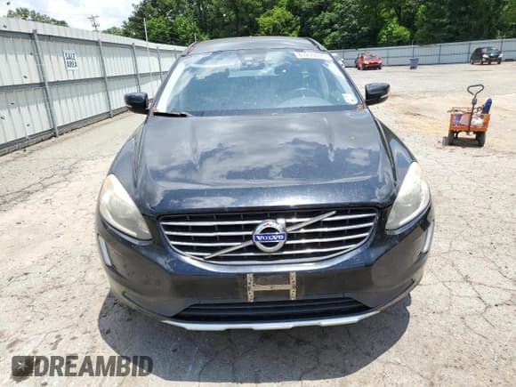 ✅ 2015 Volvo XC60 T5 Drive-E • VIN: YV440MDJ5F2670259 • Лот: 61270035. Опубликован ранее на Copart с пробегом 225 904 миль. Бесплатный доступ к архиву аукционных продаж из США и подробный отчёт об истории автомобиля на DreamBid. Изображение 5.