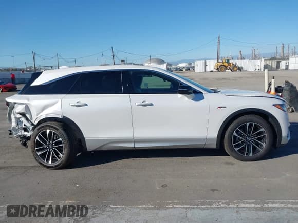 ✅ 2024 Acura ZDX w/A-Spec Package • VIN: 4W5KHMRK8RZ506801 • Лот: 43490695. Опубликован ранее на IAAI с пробегом 2 806 миль. Бесплатный доступ к архиву аукционных продаж из США и подробный отчёт об истории автомобиля на DreamBid. Изображение 14.