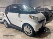 ✅ 2012 Smart fortwo Pure • VIN: WMEEJ3BA5CK540092 • Лот: 91361605. Опубликован ранее на Copart с пробегом 59 356 миль. Бесплатный доступ к архиву аукционных продаж из США и подробный отчёт об истории автомобиля на DreamBid. Изображение 1.