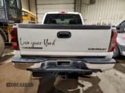 ✅ 2005 Chevrolet Silverado 2500HD LS • VIN: 1GCHK29U45E311987 • Lot: 93718665. Wystawiony na Copart z przebiegiem 256 364 mil. Bezpłatny archiwum sprzedaży aukcyjnych z USA i szczegółowy raport historii pojazdu na DreamBid. Zdjęcie 6.