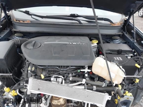 ✅ 2021 Jeep Cherokee Latitude Lux • VIN: 1C4PJMMX7MD194146 • Lot: 43729576. Listed on IAAI with 29,673 mi. Free auction sales archive from the USA and detailed vehicle history report at DreamBid. Image 10.