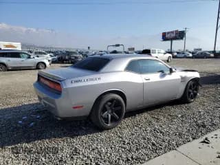 ✅ 2014 Dodge Challenger R/T • VIN: 2C3CDYBT6EH111666 • Lot: 83370194. Wystawiony na Copart z przebiegiem 95 434 mil. Bezpłatny archiwum sprzedaży aukcyjnych z USA i szczegółowy raport historii pojazdu na DreamBid. Zdjęcie 3.