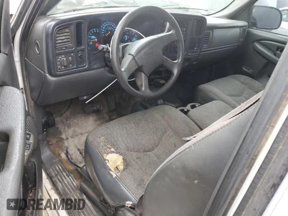 ✅ 2005 Chevrolet Silverado 2500HD LT • VIN: 1GCHK29U25E219163 • Лот: 85932864. Опубликован ранее на Copart с пробегом 300 785 миль. Бесплатный доступ к архиву аукционных продаж из США и подробный отчёт об истории автомобиля на DreamBid. Изображение 8.