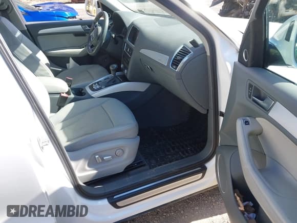 ✅ 2016 Audi Q5 Premium Plus • VIN: WA1CVAFP3GA050639 • Лот: 43671495. Опубликован ранее на IAAI с пробегом 135 688 миль. Бесплатный доступ к архиву аукционных продаж из США и подробный отчёт об истории автомобиля на DreamBid. Изображение 5.