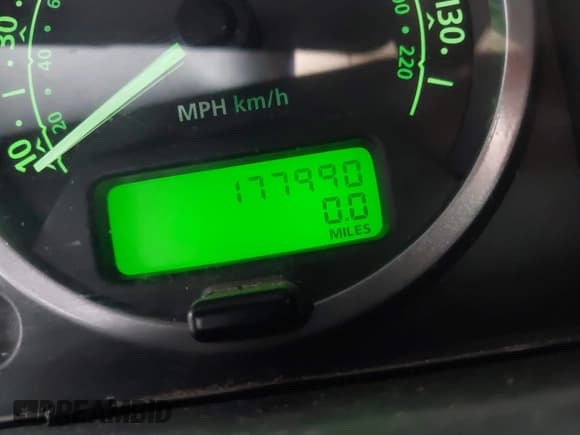 ✅ 2006 Land Rover LR3 SE • VIN: SALAE25476A354252 • Lot: 42263286. Wystawiony na IAAI z przebiegiem 177 990 mil. Bezpłatny archiwum sprzedaży aukcyjnych z USA i szczegółowy raport historii pojazdu na DreamBid. Zdjęcie 16.