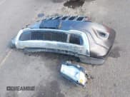 ✅ 2015 Jeep Grand Cherokee Overland • VIN: 1C4RJFCG3FC697994 • Lot: 40526924. Listed on IAAI with 199,275 mi. Free auction sales archive from the USA and detailed vehicle history report at DreamBid. Image 11.