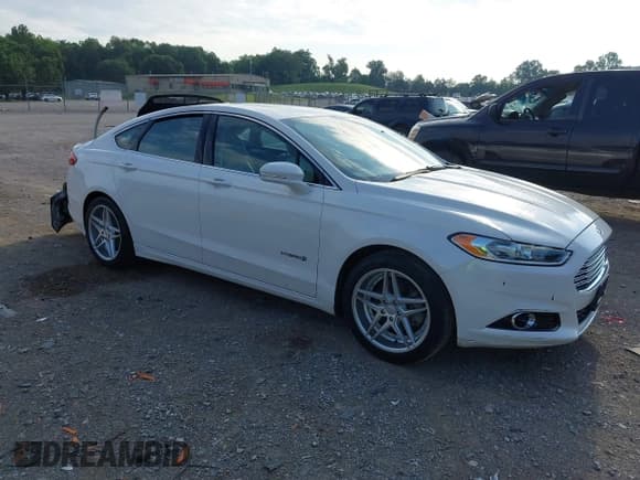 ✅ 2014 Ford Fusion Titanium Hybrid • VIN: 3FA6P0RU7ER372654 • Lot: 42862909. Listed on IAAI with Not provided. Free auction sales archive from the USA and detailed vehicle history report at DreamBid. Image 1.