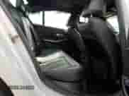 2022 BMW 3 Series 330i z VIN 3MW5R1J02N8C22890, wystawiony jako Copart lot #81526215 z przebiegiem 37 878 mil mil oraz Szkoda całkowita • Salvage title. Historia ofert i sprzedaży dostępna na DreamBid. Obrazek 10.