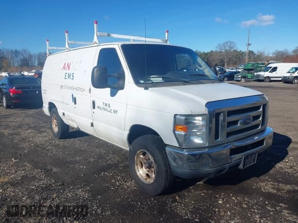 ✅ 2012 Ford Econoline Cargo Commercial • VIN: 1FTNE2EW5CDA69022 • Lot: 43776134. Wystawiony na IAAI z przebiegiem 242 547 mil. Bezpłatny archiwum sprzedaży aukcyjnych z USA i szczegółowy raport historii pojazdu na DreamBid. Zdjęcie 1.