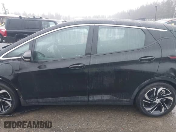 ✅ 2023 Chevrolet Bolt EV 2LT • VIN: 1G1FX6S02P4155876 • Lot: 41175436. Wystawiony na IAAI z przebiegiem 27 816 mil. Bezpłatny archiwum sprzedaży aukcyjnych z USA i szczegółowy raport historii pojazdu na DreamBid. Zdjęcie 14.