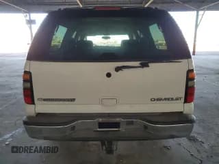 ✅ 2004 Chevrolet Suburban Z71 • VIN: 3GNFK16Z14G122018 • Lot: 79701784. Wystawiony na Copart z przebiegiem 180 375 mil. Bezpłatny archiwum sprzedaży aukcyjnych z USA i szczegółowy raport historii pojazdu na DreamBid. Zdjęcie 6.