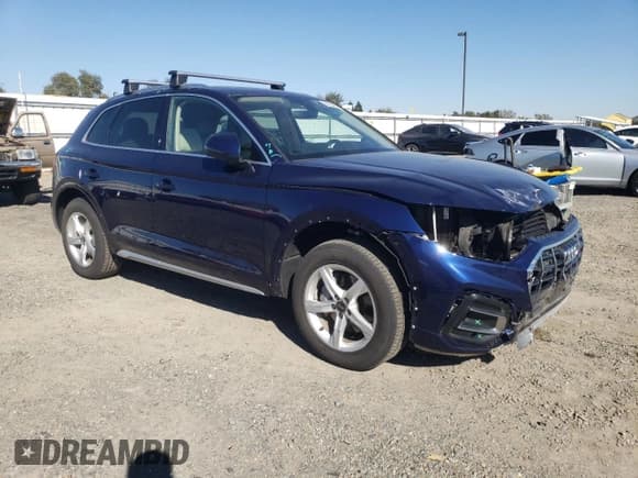 ✅ 2023 Audi Q5 Premium • VIN: WA1ABAFY3P2183985 • Lot: 82634905. Wystawiony na Copart z przebiegiem 13 574 mil. Bezpłatny archiwum sprzedaży aukcyjnych z USA i szczegółowy raport historii pojazdu na DreamBid. Zdjęcie 4.