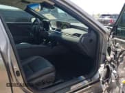 ✅ 2021 Lexus ES 300h Luxury • VIN: 58AEA1C15MU008479 • Lot: 42638671. Wystawiony na IAAI z przebiegiem 44 845 mil. Bezpłatny archiwum sprzedaży aukcyjnych z USA i szczegółowy raport historii pojazdu na DreamBid. Zdjęcie 5.