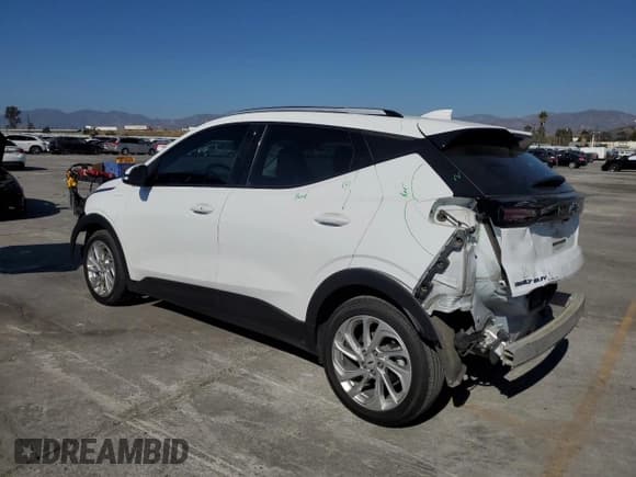 ✅ 2023 Chevrolet Bolt EUV LT • VIN: 1G1FY6S01P4193211 • Лот: 89716975. Опубликован ранее на Copart с пробегом 47 266 миль. Бесплатный доступ к архиву аукционных продаж из США и подробный отчёт об истории автомобиля на DreamBid. Изображение 2.