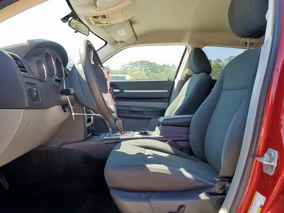 ✅ 2008 Dodge Magnum SXT • VIN: 2D4FV37V78H239053 • Lot: 86074975. Listed on Copart with 102,785 mi. Free auction sales archive from the USA and detailed vehicle history report at DreamBid. Image 7.