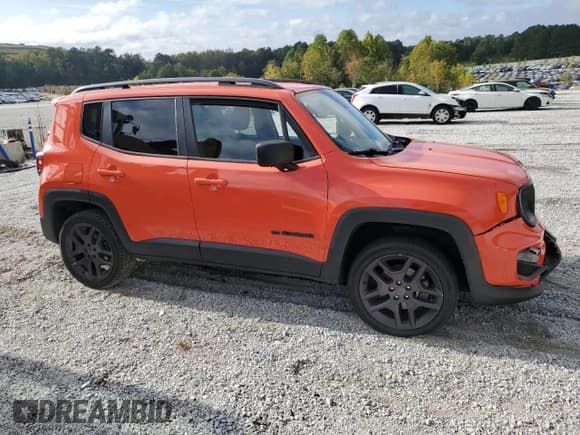 ✅ 2021 Jeep Renegade 80th Anniversary • VIN: ZACNJDBB2MPM92200 • Лот: 85258275. Опубликован ранее на Copart с пробегом 93 036 миль. Бесплатный доступ к архиву аукционных продаж из США и подробный отчёт об истории автомобиля на DreamBid. Изображение 4.