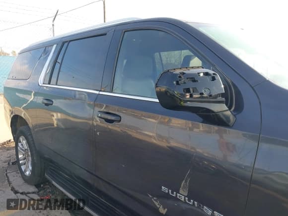 ✅ 2022 Chevrolet Suburban LT • VIN: 1GNSKCKD2NR252573 • Lot: 41572362. Listed on IAAI with 42,228 mi. Free auction sales archive from the USA and detailed vehicle history report at DreamBid. Image 6.