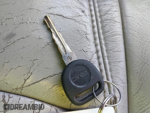 ✅ 2008 GMC Acadia SLT1 • VIN: 1GKER23768J296619 • Лот: 43271627. Опубликован ранее на IAAI с пробегом 281 101 миль. Бесплатный доступ к архиву аукционных продаж из США и подробный отчёт об истории автомобиля на DreamBid. Изображение 11.