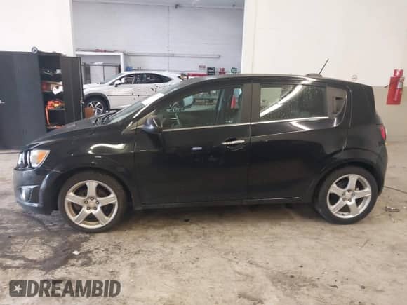 2016 Chevrolet Sonic LTZ с VIN 1G1JE6SB3G4150803, выставлен на аукционе IAAI как лот 42007951 с пробегом 124 811 миль миль и . История ставок и продаж доступна на DreamBid. Изображение 14.