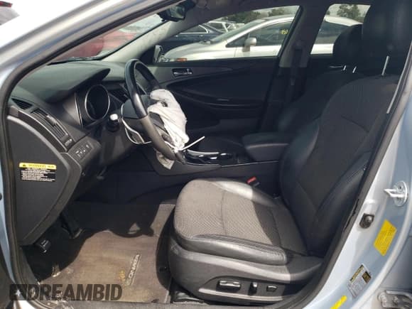 ✅ 2012 Hyundai Sonata SE • VIN: 5NPEC4AC0CH419289 • Lot: 70983544. Listed on Copart with 132,678 mi. Free auction sales archive from the USA and detailed vehicle history report at DreamBid. Image 7.