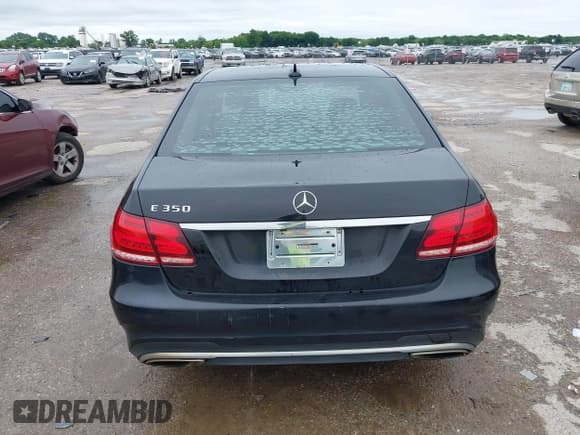 ✅ 2014 Mercedes-Benz E 350 Sport • VIN: WDDHF5KBXEA974847 • Lot: 41895287. Listed on IAAI with 152,703 mi. Free auction sales archive from the USA and detailed vehicle history report at DreamBid. Image 16.