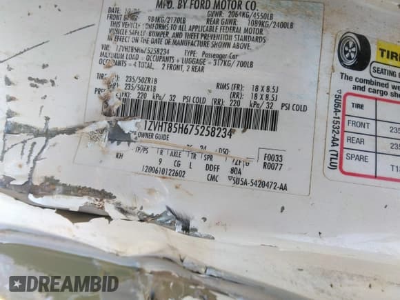 ✅ 2007 Ford Mustang GT Deluxe • VIN: 1ZVHT85H675258234 • Lot: 42519184. Wystawiony na IAAI z przebiegiem Nie podano. Bezpłatny archiwum sprzedaży aukcyjnych z USA i szczegółowy raport historii pojazdu na DreamBid. Zdjęcie 9.