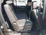 ✅ 2021 Chevrolet Suburban RST • VIN: 1GNSCEKD5MR228825 • Lot: 42916245. Wystawiony na IAAI z przebiegiem 52 657 mil. Bezpłatny archiwum sprzedaży aukcyjnych z USA i szczegółowy raport historii pojazdu na DreamBid. Zdjęcie 8.