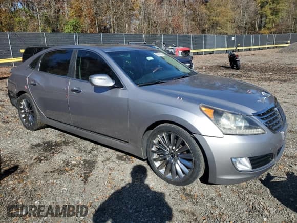 ✅ 2014 Hyundai Equus Signature • VIN: KMHGH4JH0EU076414 • Lot: 91071365. Listed on Copart with 190,280 mi. Free auction sales archive from the USA and detailed vehicle history report at DreamBid. Image 4.