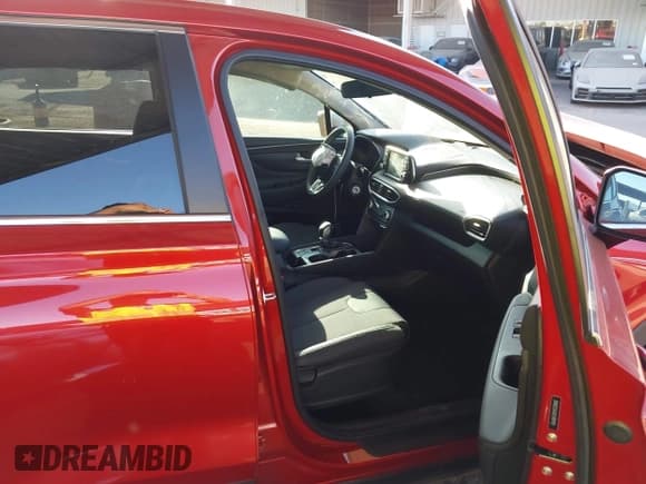 ✅ 2020 Hyundai Santa Fe SE • VIN: 5NMS23ADXLH189959 • Lot: 43818070. Wystawiony na IAAI z przebiegiem 35 410 mil. Bezpłatny archiwum sprzedaży aukcyjnych z USA i szczegółowy raport historii pojazdu na DreamBid. Zdjęcie 5.