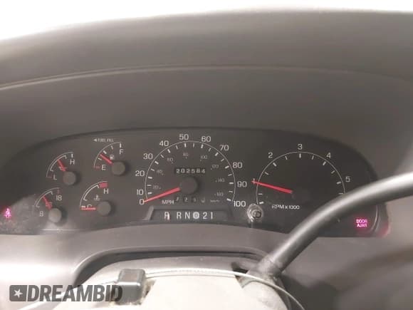 ✅ 2000 Ford Excursion XLT • VIN: 1FMNU41S1YEB10342 • Lot: 42068928. Listed on IAAI with 202,584 mi. Free auction sales archive from the USA and detailed vehicle history report at DreamBid. Image 7.