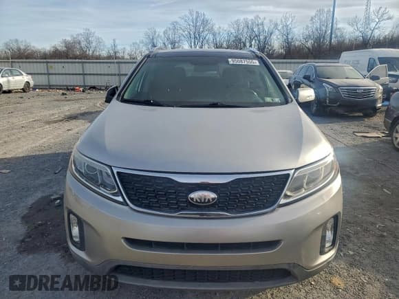 ✅ 2014 Kia Sorento EX • VIN: 5XYKUDA73EG458651 • Лот: 95087555. Опубликован ранее на Copart с пробегом 176 920 миль. Бесплатный доступ к архиву аукционных продаж из США и подробный отчёт об истории автомобиля на DreamBid. Изображение 5.