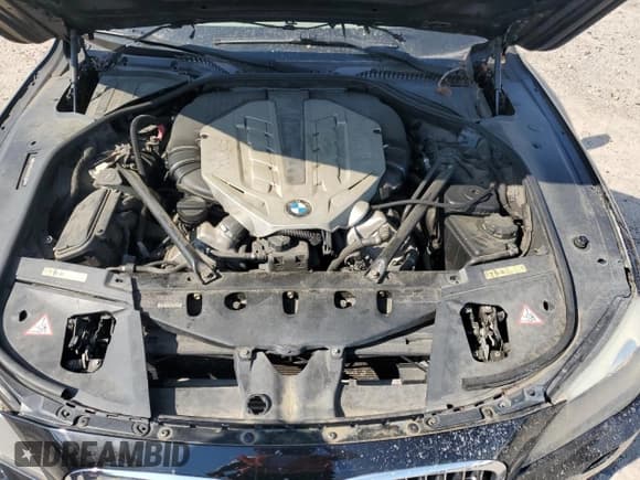 ✅ 2010 BMW 7 Series 750Li • VIN: WBAKB8C5XACY63054 • Lot: 62151355. Listed on Copart with 93,482 mi. Free auction sales archive from the USA and detailed vehicle history report at DreamBid. Image 13.