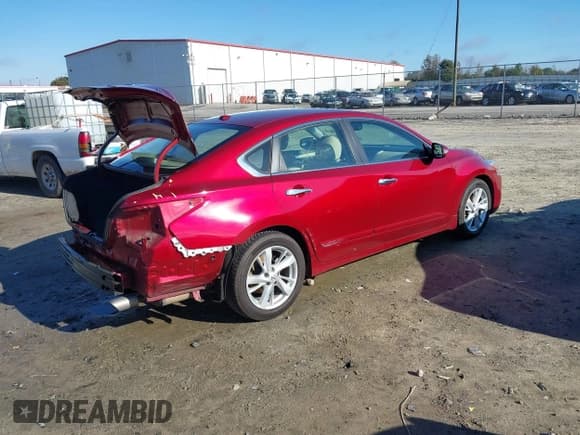 ✅ 2014 Nissan Altima SL • VIN: 1N4AL3AP2EC319551 • Лот: 43601394. Опубликован ранее на IAAI с пробегом 83 311 миль. Бесплатный доступ к архиву аукционных продаж из США и подробный отчёт об истории автомобиля на DreamBid. Изображение 4.