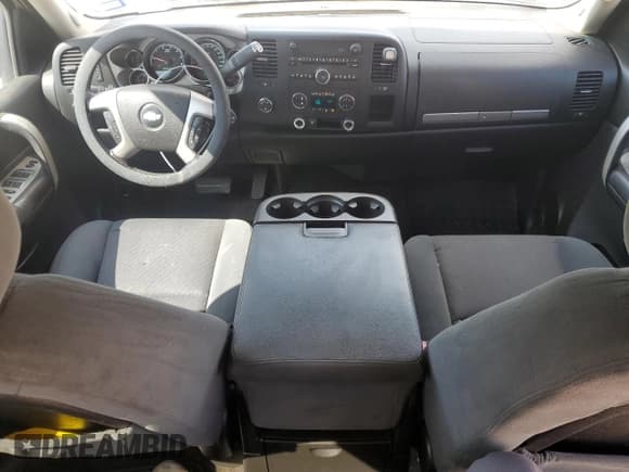 ✅ 2009 Chevrolet Silverado 1500 • VIN: 2GCFK135991117837 • Lot: 68920914. Listed on Copart with 172,039 mi. Free auction sales archive from the USA and detailed vehicle history report at DreamBid. Image 8.