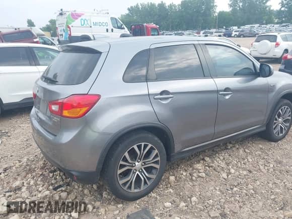 2017 Mitsubishi Outlander ES with VIN JA4AP3AU0HZ069517, listed as a IAAI auction lot 42858620 with 119,169 mi miles and . Bid and sale history available at DreamBid. Image 4.