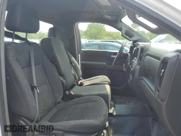 ✅ 2019 Chevrolet Silverado 1500 Work Truck • VIN: 3GCNWAEF2KG304680 • Lot: 66951475. Wystawiony na Copart z przebiegiem 82 081 mil. Bezpłatny archiwum sprzedaży aukcyjnych z USA i szczegółowy raport historii pojazdu na DreamBid. Zdjęcie 10.