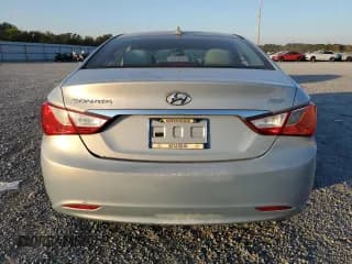 ✅ 2012 Hyundai Sonata GLS • VIN: 5NPEB4AC5CH496940 • Lot: 75008934. Wystawiony na Copart z przebiegiem Nie podano. Bezpłatny archiwum sprzedaży aukcyjnych z USA i szczegółowy raport historii pojazdu na DreamBid. Zdjęcie 6.
