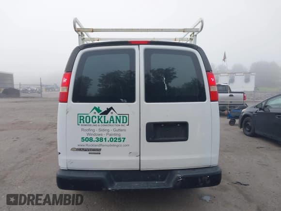 ✅ 2014 Chevrolet Express Cargo • VIN: 1GCSGAFX6E1191777 • Lot: 42728464. Listed on IAAI with 168,077 mi. Free auction sales archive from the USA and detailed vehicle history report at DreamBid. Image 17.