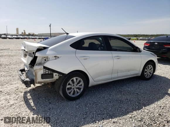 2019 Hyundai Accent SE z VIN 3KPC24A34KE052538, wystawiony jako Copart lot #46206214 z przebiegiem 84 787 mil mil oraz . Historia ofert i sprzedaży dostępna na DreamBid. Obrazek 3.