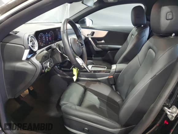 2025 Mercedes-Benz CLA 250 с VIN W1K5J4GB6SN528199, выставлен на аукционе Copart как лот 69466325 с пробегом 21 424 миль миль и Чистый • Clean title. История ставок и продаж доступна на DreamBid. Изображение 7.