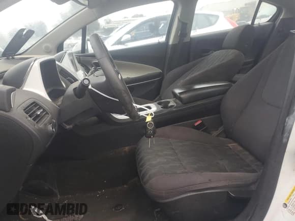 ✅ 2013 Chevrolet Volt • VIN: 1G1RE6E4XDU125764 • Lot: 82179954. Wystawiony na Copart z przebiegiem 260 786 mil. Bezpłatny archiwum sprzedaży aukcyjnych z USA i szczegółowy raport historii pojazdu na DreamBid. Zdjęcie 7.