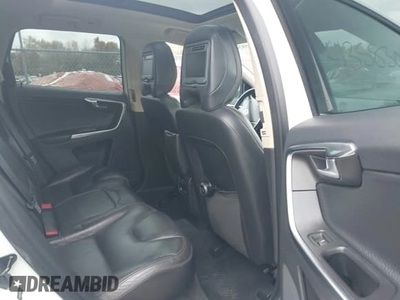 ✅ 2012 Volvo XC60 3.0L • VIN: YV4902DZ3C2286055 • Lot: 43583058. Listed on IAAI with 197,061 mi. Free auction sales archive from the USA and detailed vehicle history report at DreamBid. Image 8.