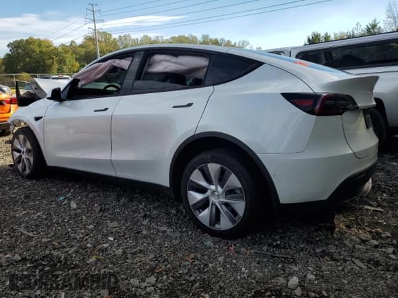 ✅ 2022 Tesla Model Y Long Range • VIN: 7SAYGDEE5NA012941 • Lot: 86692815. Wystawiony na Copart z przebiegiem Nie podano. Bezpłatny archiwum sprzedaży aukcyjnych z USA i szczegółowy raport historii pojazdu na DreamBid. Zdjęcie 2.