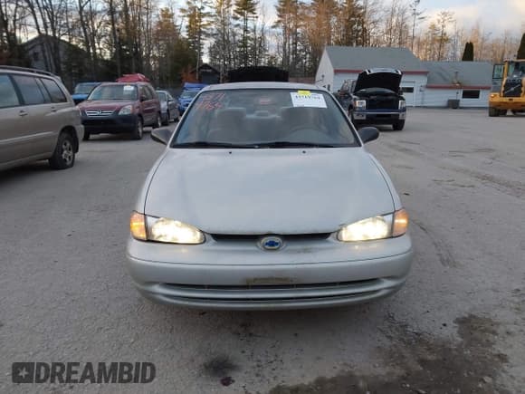 ✅ 2000 Chevrolet Prizm • VIN: 1Y1SK5281YZ411235 • Lot: 43719764. Listed on IAAI with 96,400 mi. Free auction sales archive from the USA and detailed vehicle history report at DreamBid. Image 13.