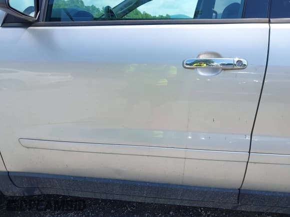 ✅ 2015 GMC Acadia SLE • VIN: 1GKKRNED1FJ279148 • Lot: 42587527. Listed on IAAI with 178,605 mi. Free auction sales archive from the USA and detailed vehicle history report at DreamBid. Image 19.