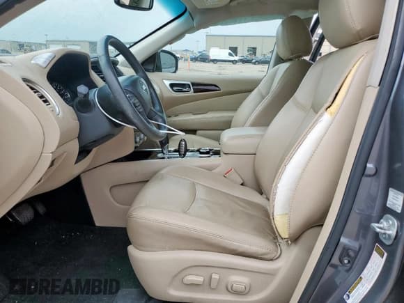 ✅ 2016 Nissan Pathfinder SL • VIN: 5N1AR2MM8GC604189 • Lot: 57560605. Listed on Copart with 127,896 mi. Free auction sales archive from the USA and detailed vehicle history report at DreamBid. Image 7.