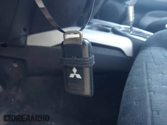 2011 Mitsubishi Outlander SE с VIN JA4AR4AU4BZ006203, выставлен на аукционе IAAI как лот 43447994 с пробегом 171 866 миль миль и . История ставок и продаж доступна на DreamBid. Изображение 11.