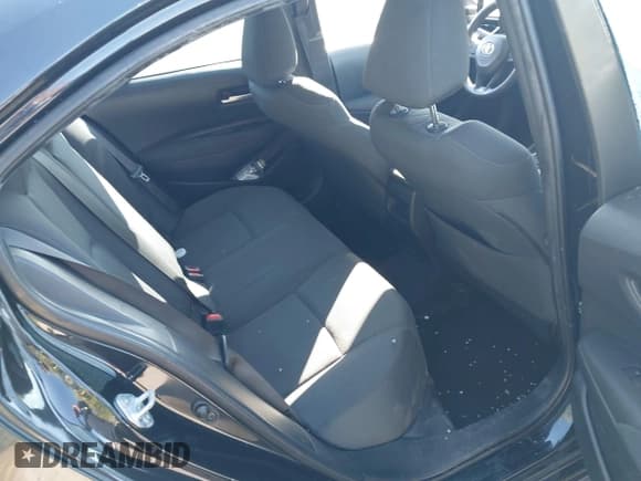 ✅ 2021 Toyota Corolla LE • VIN: 5YFEPMAE9MP242137 • Lot: 43702103. Listed on IAAI with 98,625 mi. Free auction sales archive from the USA and detailed vehicle history report at DreamBid. Image 8.