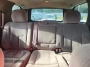 ✅ 2006 Chevrolet Tahoe LS • VIN: 1GNEC13V76R157076 • Lot: 81236205. Listed on Copart with 174,799 mi. Free auction sales archive from the USA and detailed vehicle history report at DreamBid. Image 10.